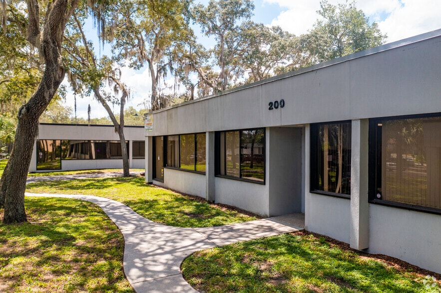 More Photos Of 7402 N 56th, Tampa Unknown For Lease