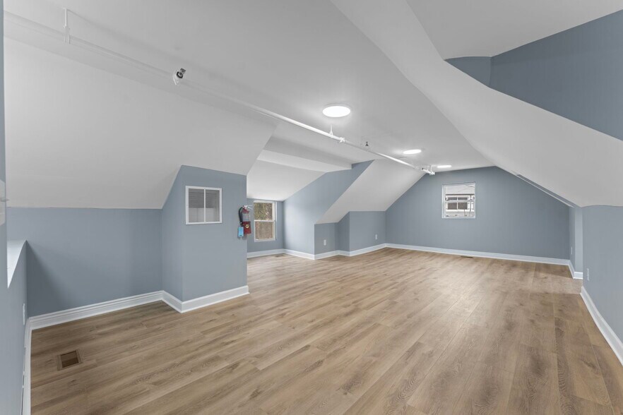 More Photos Of 922 Ridge Rd Se, Washington Assisted Living For Sale