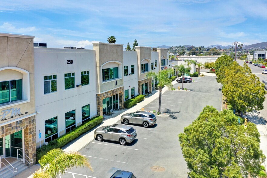 More Photos Of 250 S Pacific St, San Marcos Flex For Lease