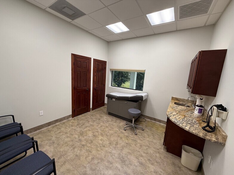 More Photos Of 816 US Highway 1, Sebastian Medical For Sale