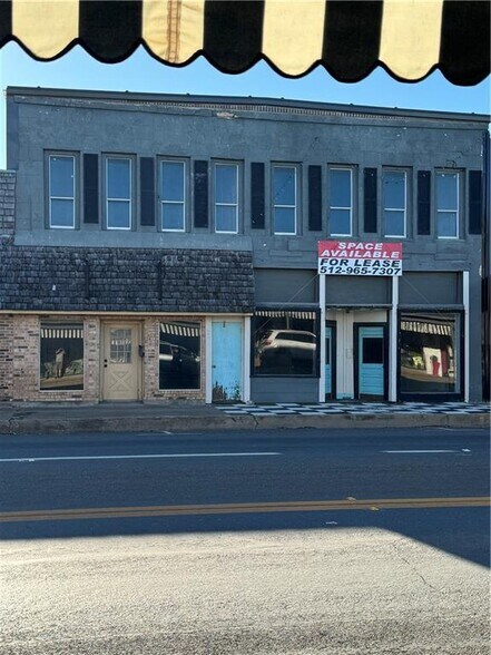 More Photos Of 219 S Main St, Mcgregor Storefront Retail Office For Lease