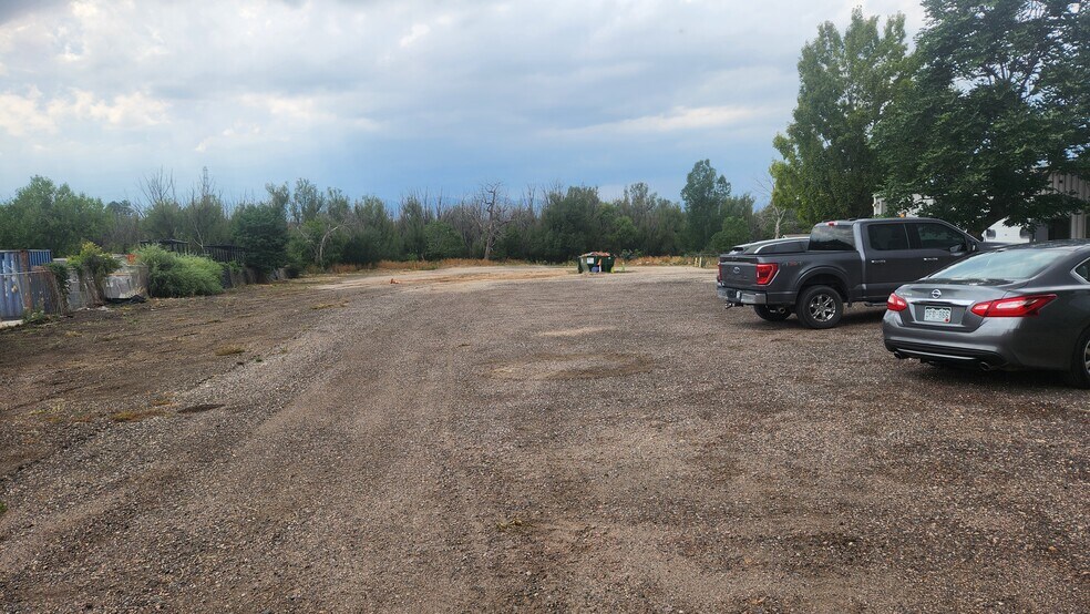More Photos Of 9761 Titan Park Cir, Littleton Warehouse For Lease