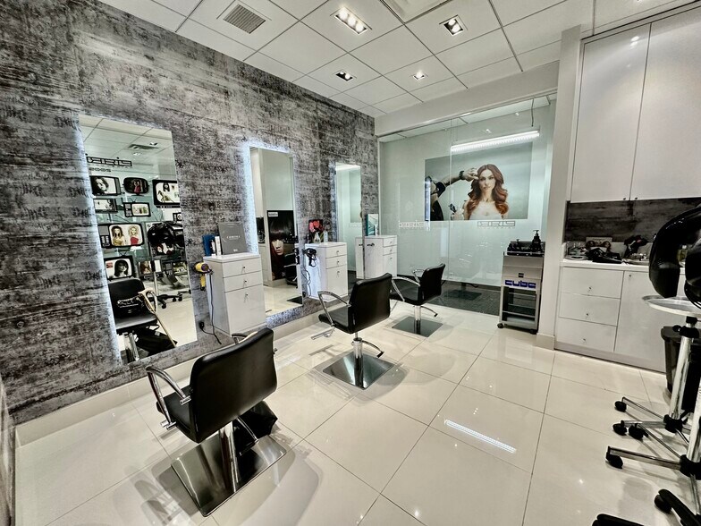 More Photos Of 181 Greenwich Ave, Greenwich General Retail For Sale