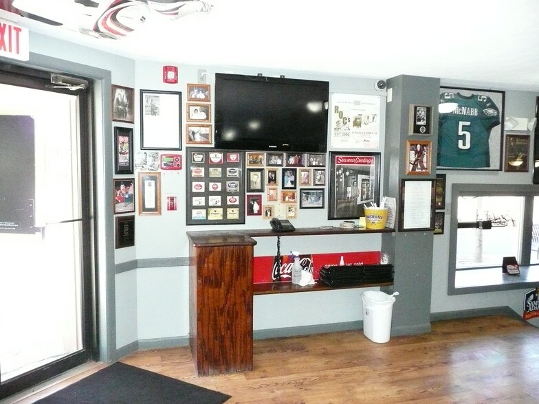 More Photos Of 102 Lincolnway E, Mishawaka Storefront For Sale