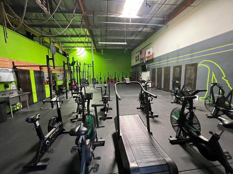 More Photos Of 1700-1790 Evergreen St, Duarte Warehouse For Lease