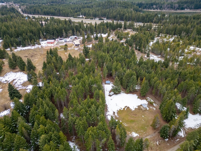 More Photos Of 180 Silver Ridge Ranch Rd, Easton Trailer Camper Park For Sale