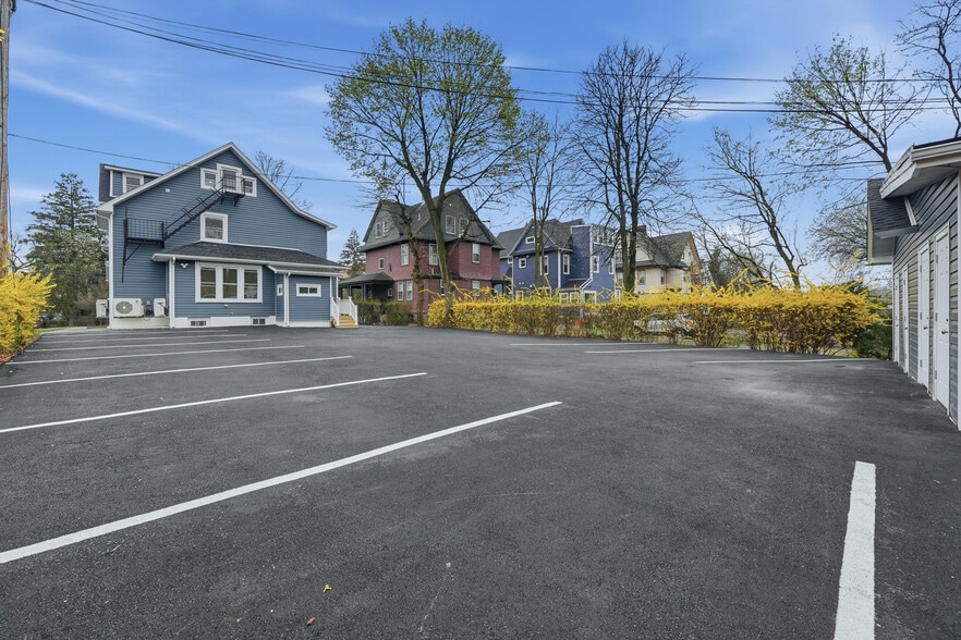 More Photos Of 82 Grove St, Montclair Apartments For Sale