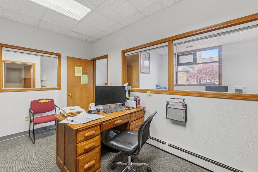 More Photos Of 132 W Huron St, Berlin Office For Sale