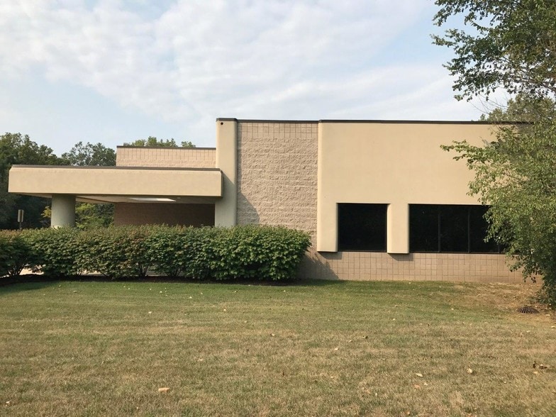 More Photos Of 5900 Schooner Dr, Belleville Warehouse For Sale