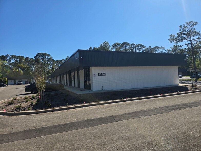 More Photos Of 1530 Kingsley Ave, Orange Park Unknown For Lease