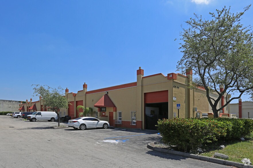 More Photos Of 8430-8450 NW 68th St, Miami Unknown For Lease