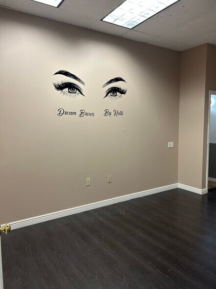 More Photos Of 10158 Niagara Falls Blvd, Niagara Falls Storefront Retail Office For Lease