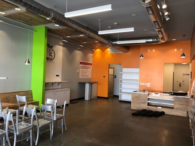 More Photos Of 2005 SE Delaware Ave, Ankeny Storefront For Lease