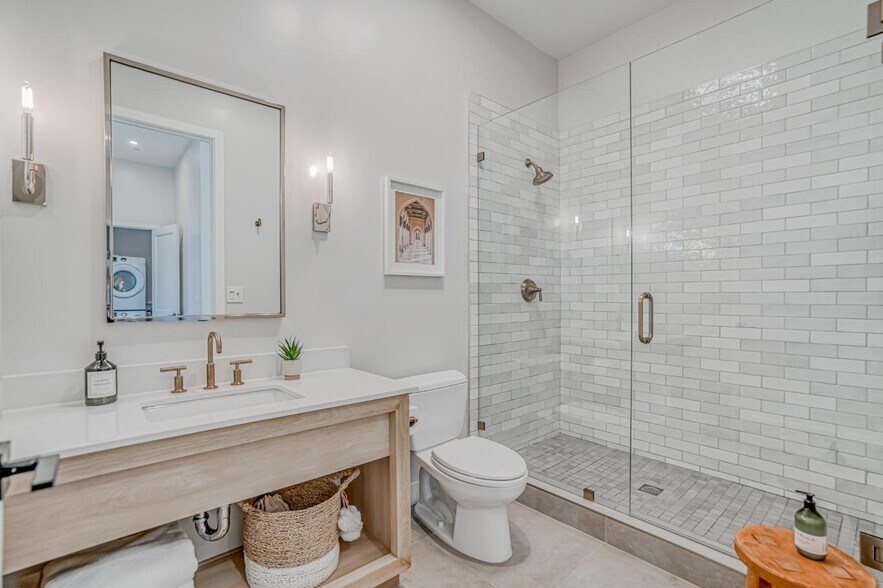 More Photos Of 1124 Castillo St, Santa Barbara Hotel For Sale