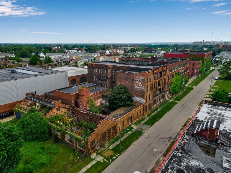 More Photos Of 203 Pratt St, Buffalo Industrial For Sale