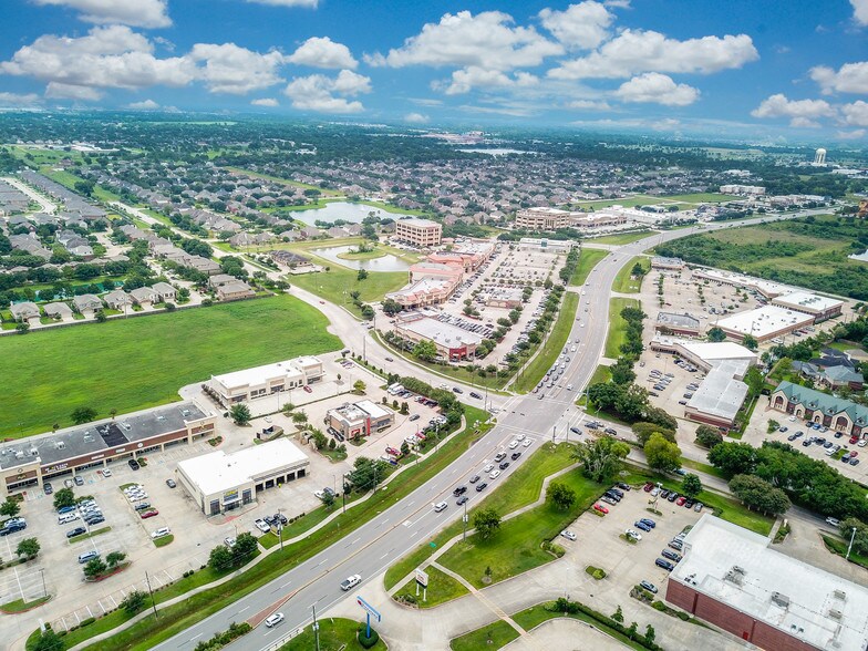 More Photos Of 9603 Broadway Blvd, Pearland Storefront For Lease