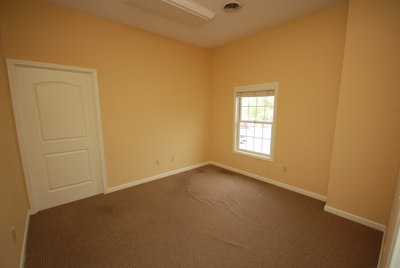 More Photos Of 10 Northwest Ave, Tallmadge Office For Sale