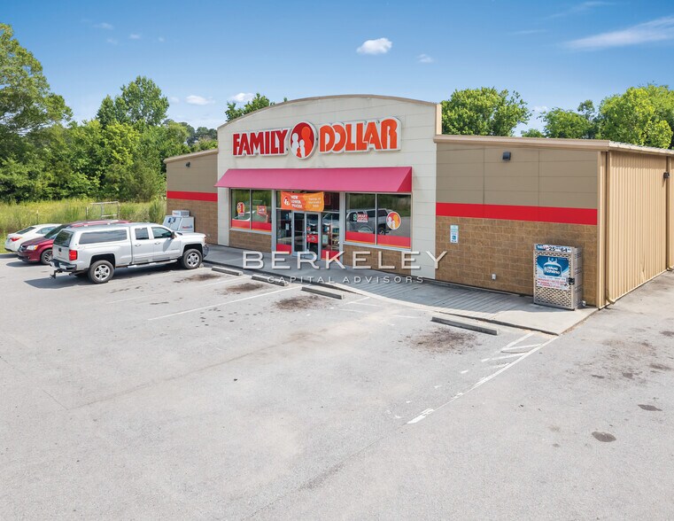 More Photos Of 224 E Kornegay St, Dover Storefront For Sale