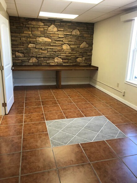 More Photos Of 1004 E 5th Ave, Amarillo Industrial For Sale