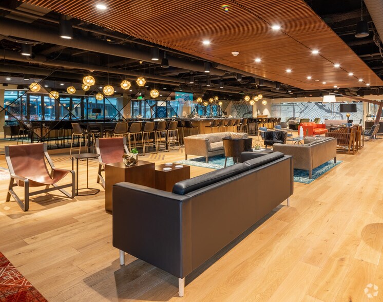 More Photos Of 150 S 5th St, Minneapolis Office For Lease