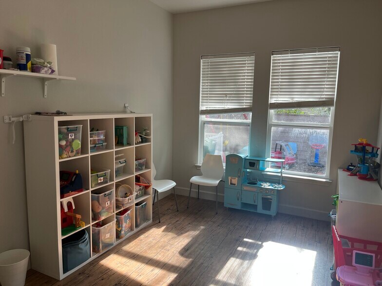 More Photos Of 2301 S Bagdad Rd, Cedar Park Medical For Sale