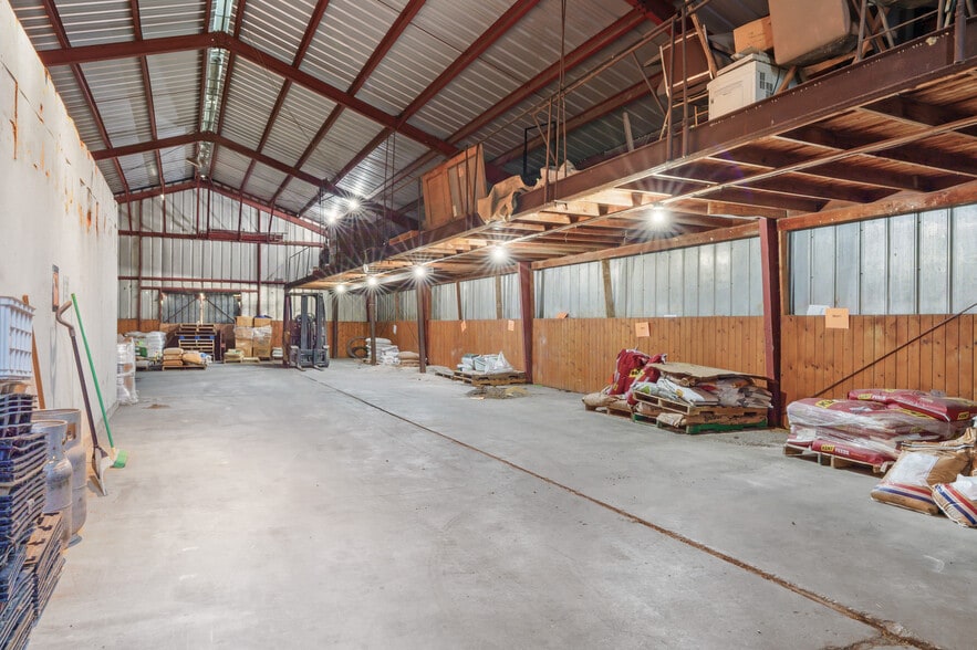 More Photos Of 10199 S Wayne Rd, Warren Showroom For Sale