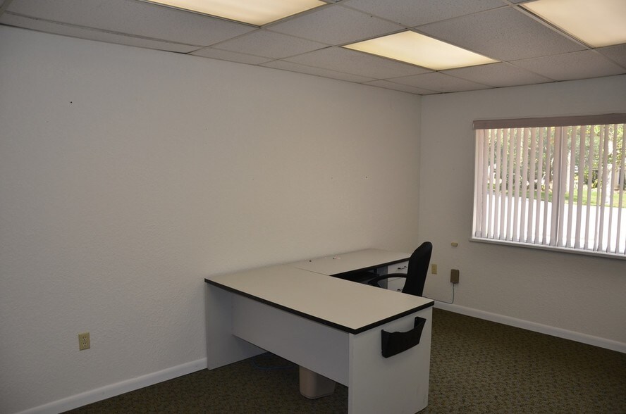 More Photos Of 3881 S Nova Rd, Port Orange Office For Sale