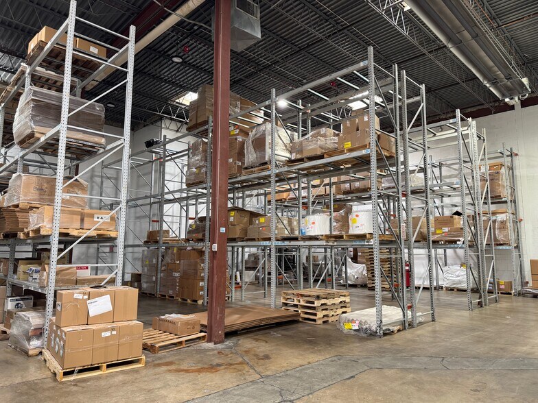 More Photos Of 625 Public Service Rd, Waukegan Warehouse For Sale