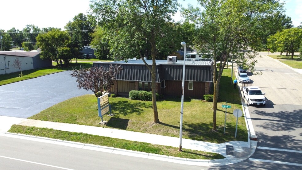 More Photos Of 745 W Main St, Perham Office For Sale