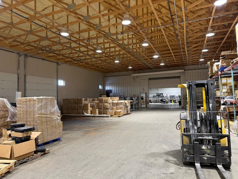 More Photos Of 2717 W Ferguson Rd, Fort Wayne Manufacturing For Sale