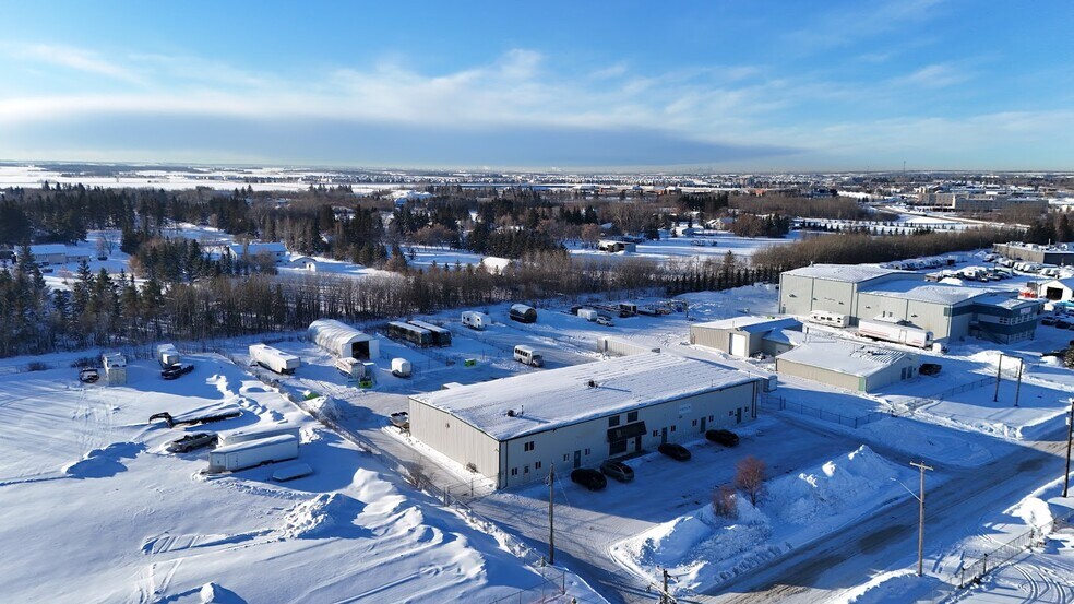 More Photos Of 11113 83 Av, Fort Saskatchewan Warehouse For Sale