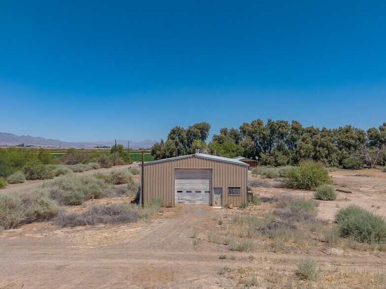 More Photos Of 9512 S Evans Ln, Mohave Valley Warehouse For Sale