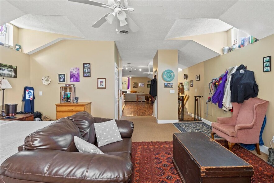 More Photos Of 8732 Main St, Honeoye Freestanding For Sale