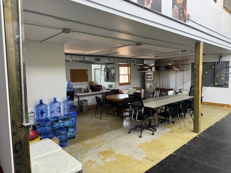 More Photos Of 5185 Meadville St, Excelsior Theater Concert Hall For Lease