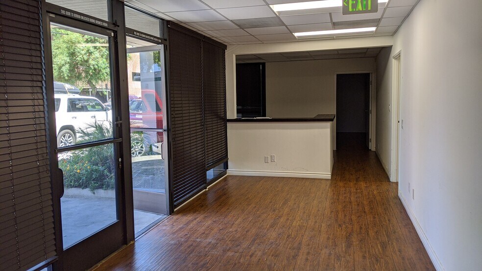 More Photos Of 2514 Naomi St, Burbank Manufacturing For Lease