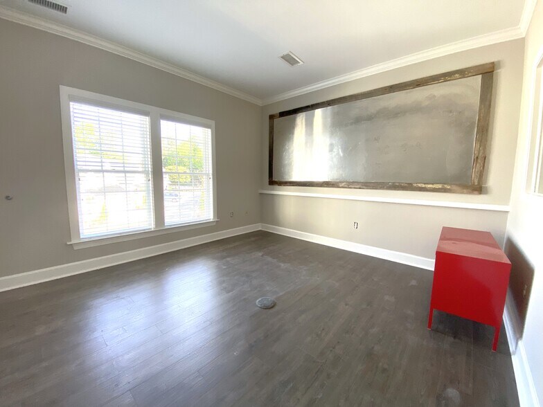 More Photos Of 1830 Peachtree Pky, Cumming Medical For Sale