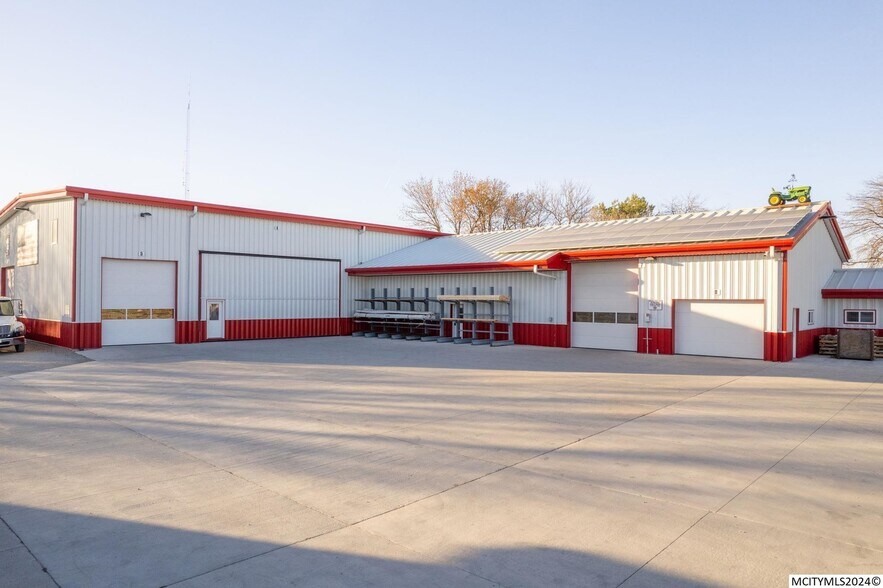 More Photos Of 390 E US Highway 18, Garner Showroom For Sale