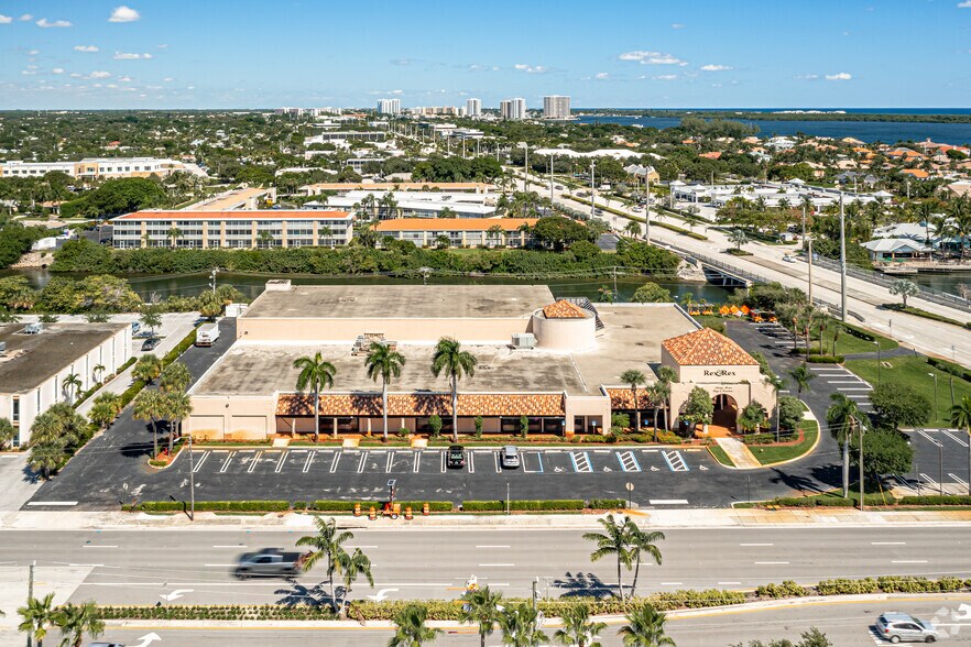 More Photos Of 309 Northlake Blvd, North Palm Beach Freestanding For Sale