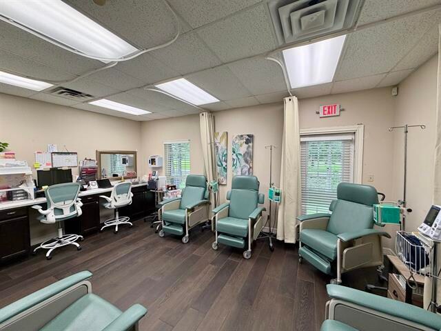 More Photos Of , Beaumont Office For Sale