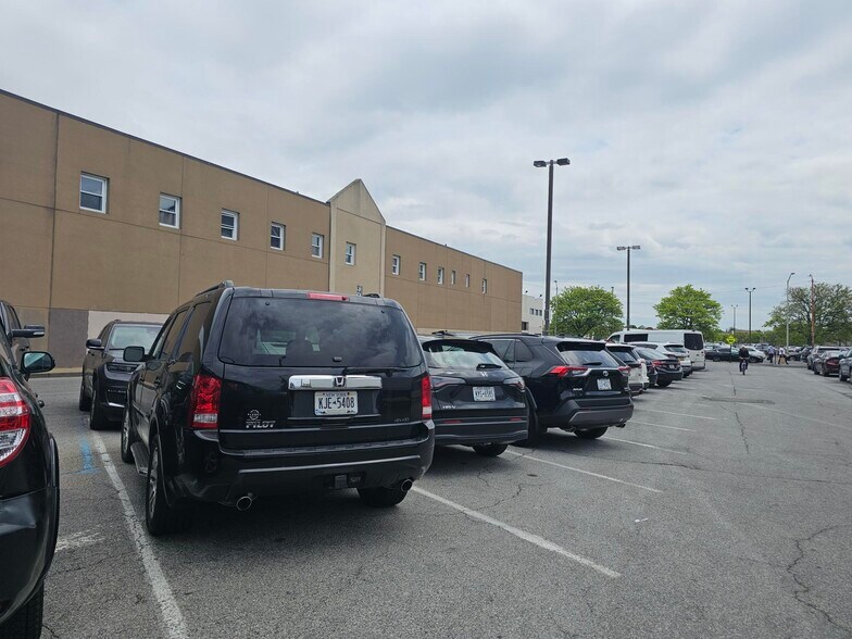 More Photos Of 255 Fulton Ave, Hempstead Storefront For Sale