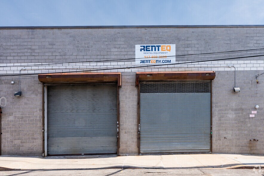 More Photos Of 3940 Merritt Ave, Bronx Warehouse For Lease