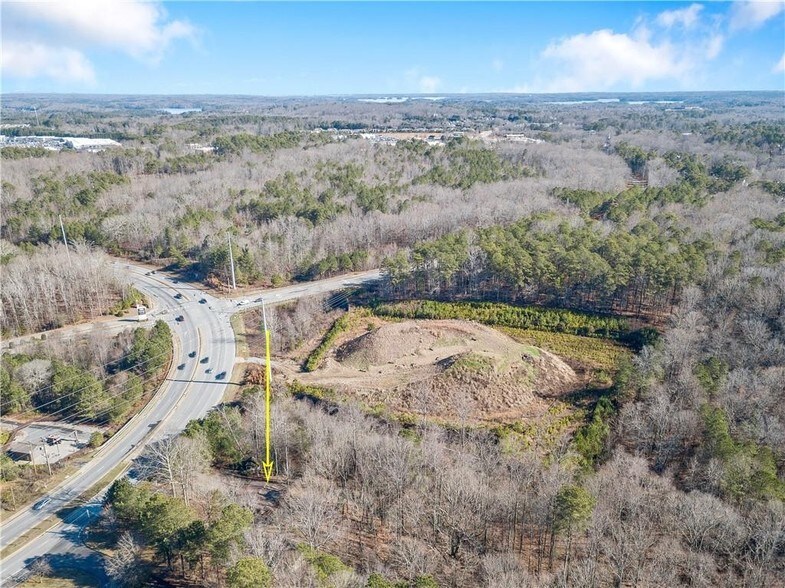 More Photos Of 1345 Ronald Reagan Blvd, Cumming Showroom For Sale