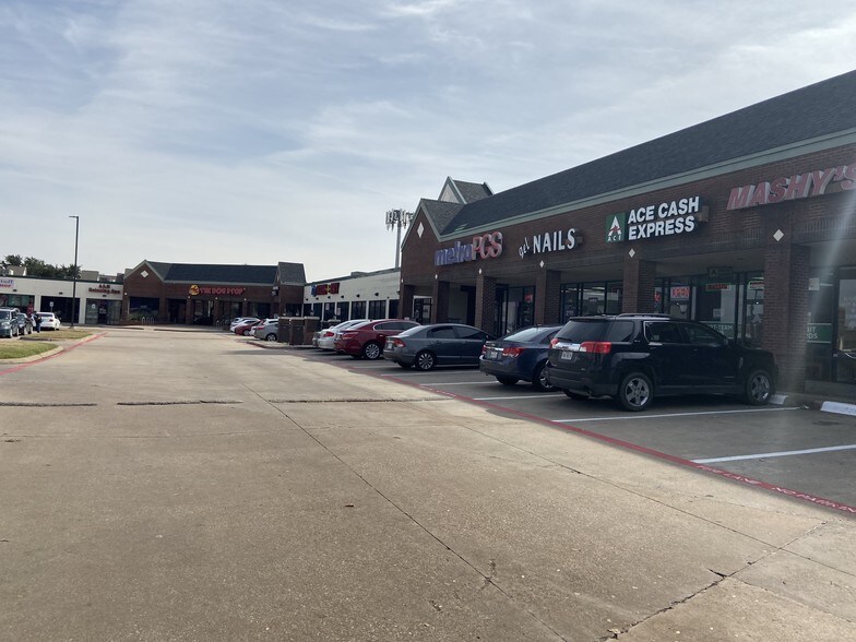 More Photos Of 18110 Midway Rd, Dallas Unknown For Lease