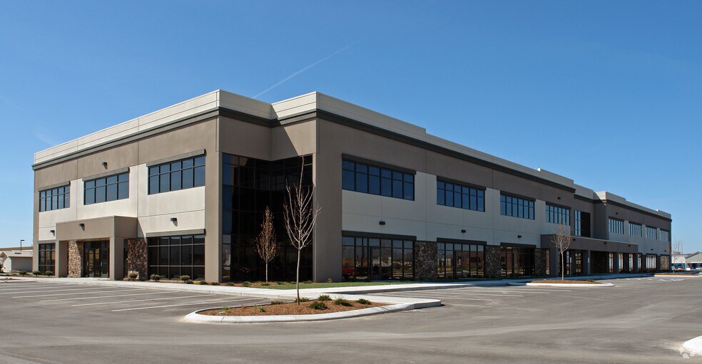 More Photos Of 2041 S Cobalt Point Way, Meridian Office For Lease