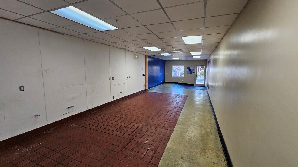 More Photos Of 6580 Pardall Rd, Goleta Restaurant For Lease