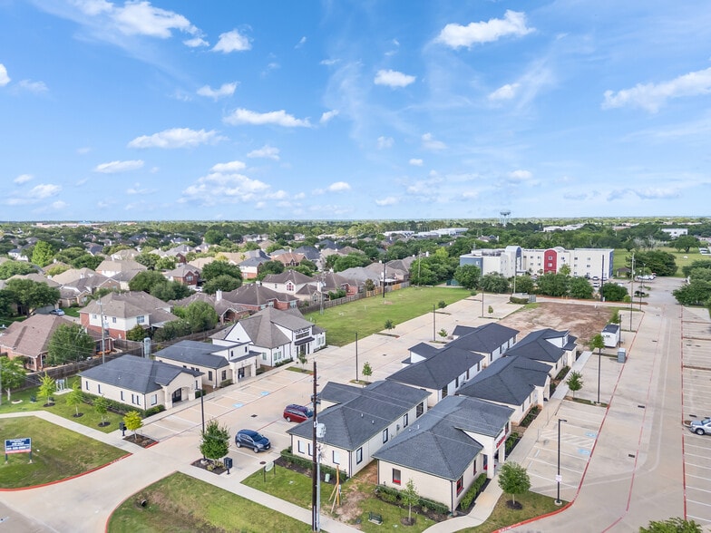 More Photos Of 2721 Sunrise Meadow Dr, Pearland Medical For Sale