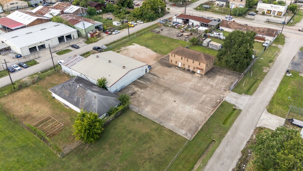 More Photos Of 6920 Winton St, Houston Land For Sale