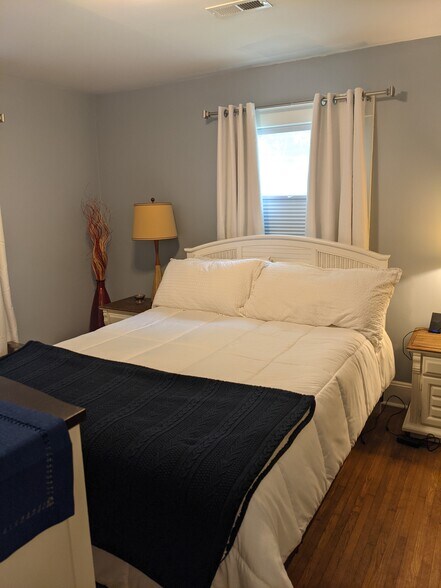 More Photos Of 4033 W Tyvola Rd, Charlotte Specialty For Sale