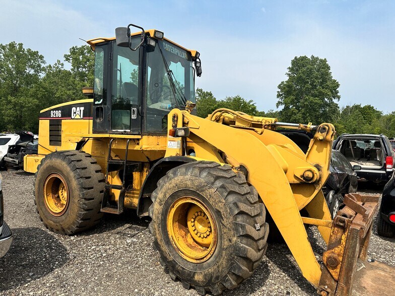 More Photos Of 3127 S Wagner Rd, Ann Arbor Auto Salvage Facility For Sale