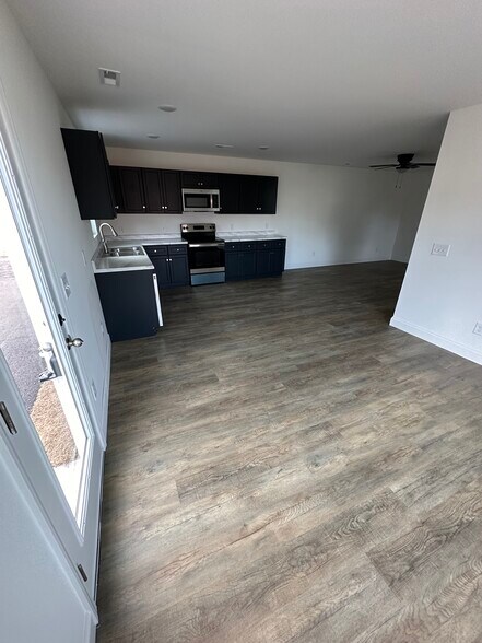 More Photos Of 4507 Greenway Ave, Wilmington Apartments For Sale